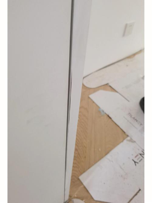 平板多层模压柜门为什么要起皮的相关图片