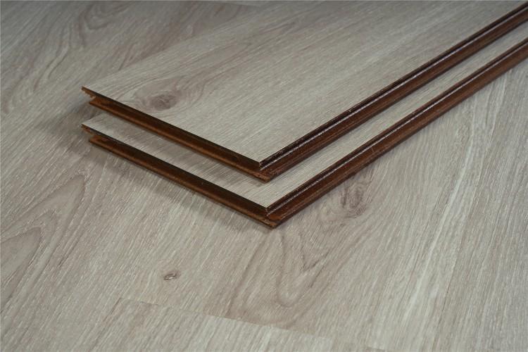 木地板多层板和纤维板哪个好的相关图片