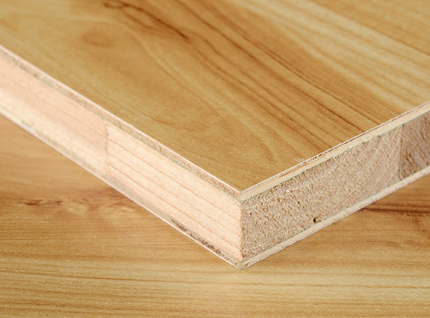 杉木板是颗粒板吗的相关图片